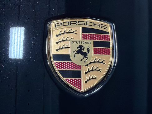 Certified 2025 Porsche 911 Carrera 4 GTS AWD/4WD image 12