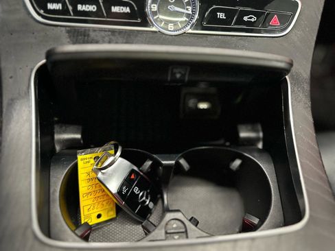 Used 2020 Mercedes-Benz E 350 Sedan image 29