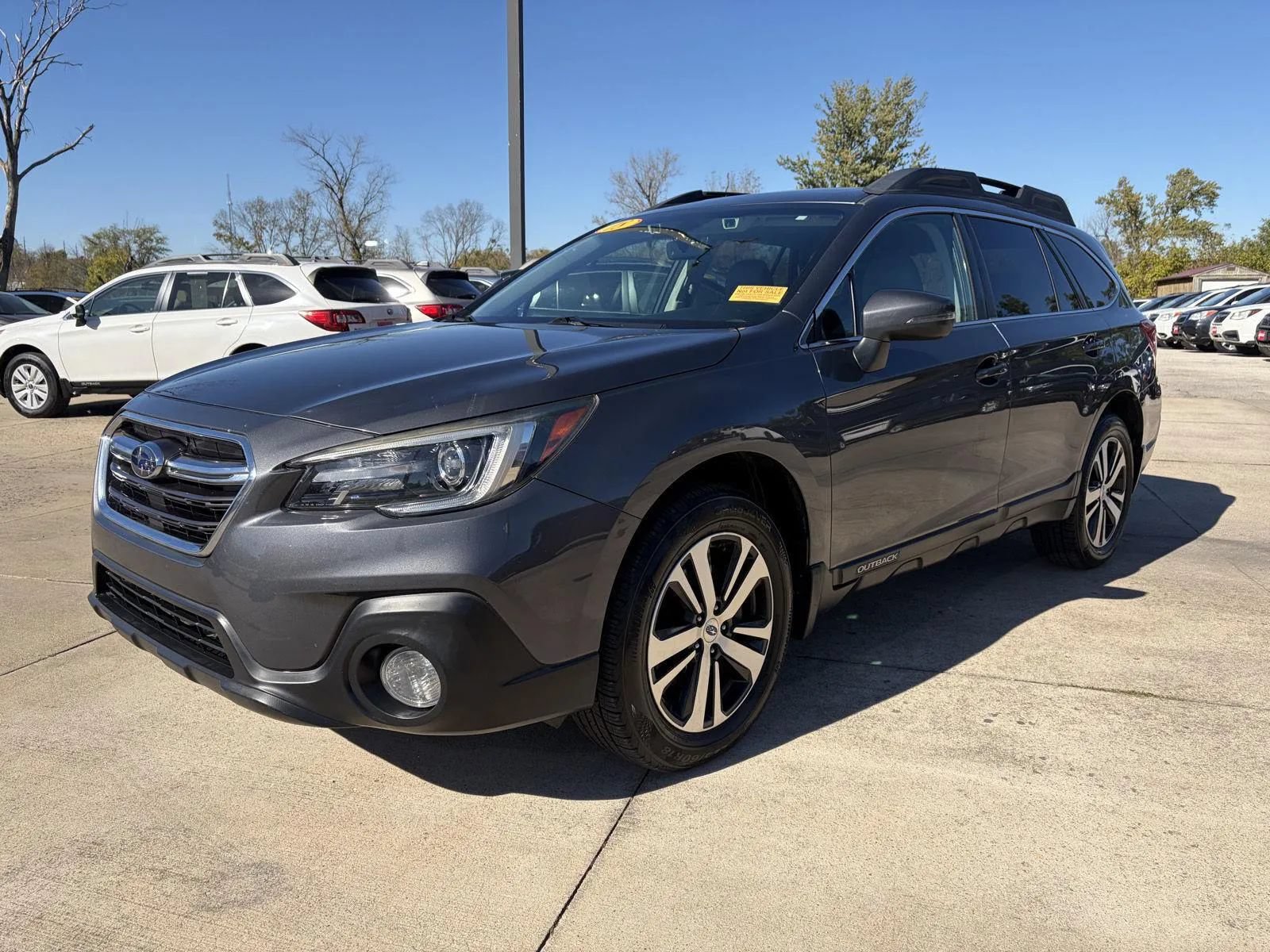 Used 2018 Subaru Outback 2.5i Limited AWD/4WD image 3