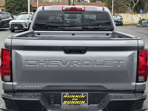 Used 2024 Chevrolet Colorado W/T w/ Technology Package image 8