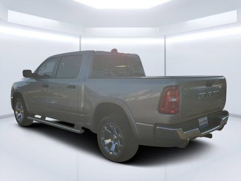 Used 2025 RAM 1500 Big Horn AWD/4WD image 5