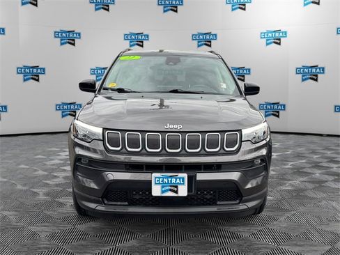 Used 2022 Jeep Compass Latitude w/ Sun and Sound Group image 9