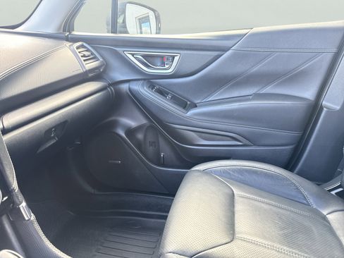 Used 2022 Subaru Forester Touring image 21