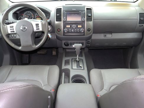 Used 2019 Nissan Frontier SL AWD/4WD image 10