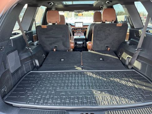 Used 2023 Lincoln Aviator Reserve image 43