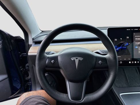 Used 2023 Tesla Model 3 Standard Range RWD image 11