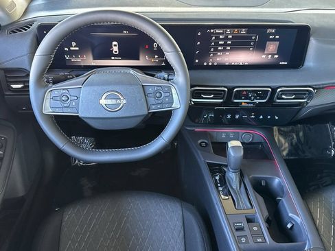 New 2026 Nissan Sentra SV w/ SV Convenience Package FWD image 11