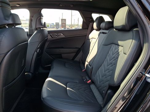 Used 2023 Kia Sportage X-Line AWD/4WD image 10