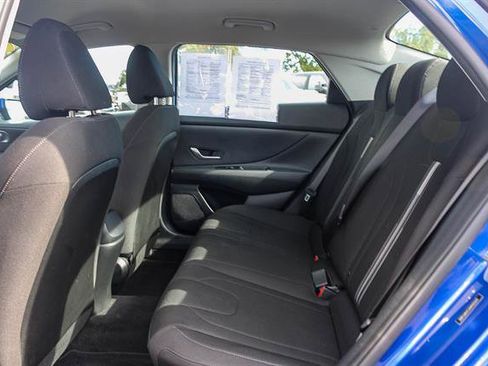 Used 2021 Hyundai Elantra SEL w/ Cargo Package image 17
