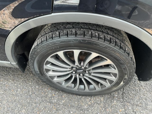 Used 2020 Lincoln Aviator Reserve w/ Equipment Group 201A AWD/4WD image 5