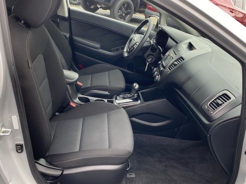 Used 2018 Kia Forte LX w/ LX Rear Camera Package image 23