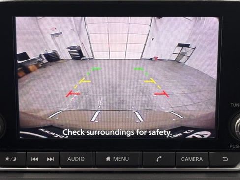 Used 2025 Nissan Rogue SV FWD image 25