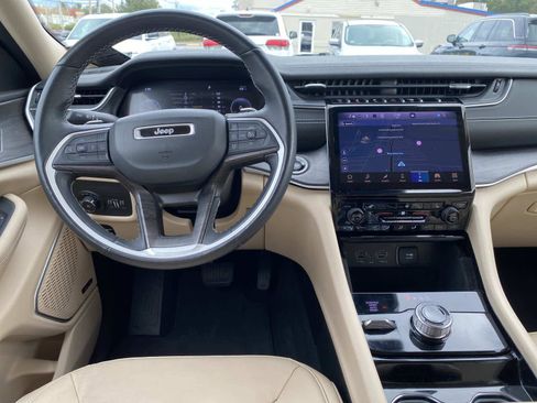 Certified 2022 Jeep Grand Cherokee L Limited image 12