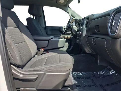 Used 2021 Chevrolet Silverado 1500 LT image 16