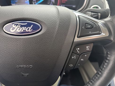 Used 2020 Ford Fusion SEL image 26