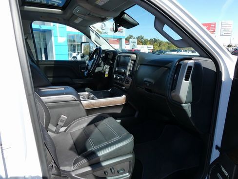 Used 2018 GMC Sierra 3500 Denali w/ Duramax Plus Package image 18