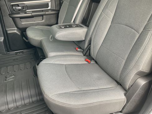 Used 2024 RAM 1500 Warlock AWD/4WD image 40