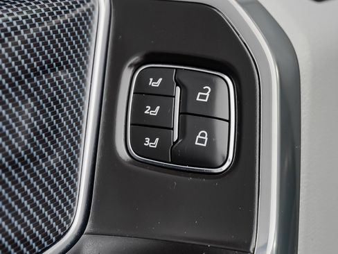 Used 2021 Ford F150 Limited image 19