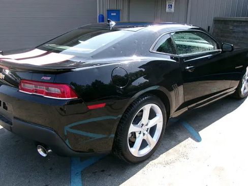 Used 2015 Chevrolet Camaro LT w/ RS Package RWD image 6