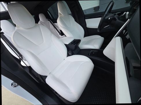 Used 2019 Tesla Model X Long Range image 28