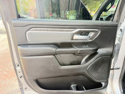 Used 2019 RAM 1500 Big Horn AWD/4WD image 38