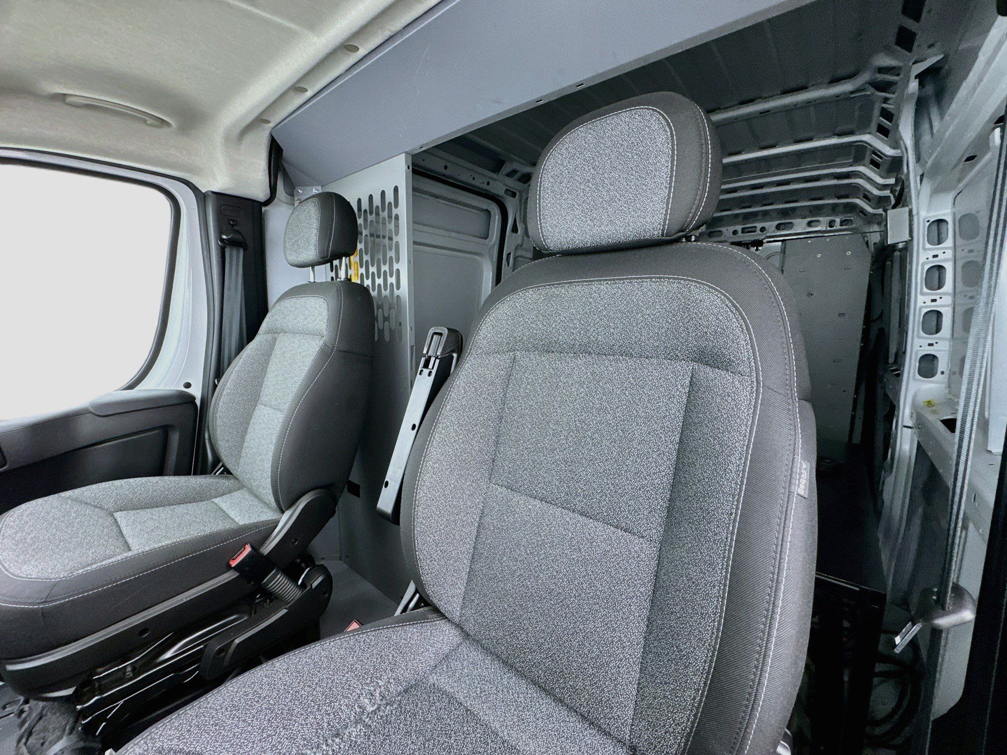 Used 2024 RAM ProMaster 3500 w/ Convenience Group FWD image 14