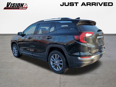 Used 2024 GMC Terrain SLT image 7
