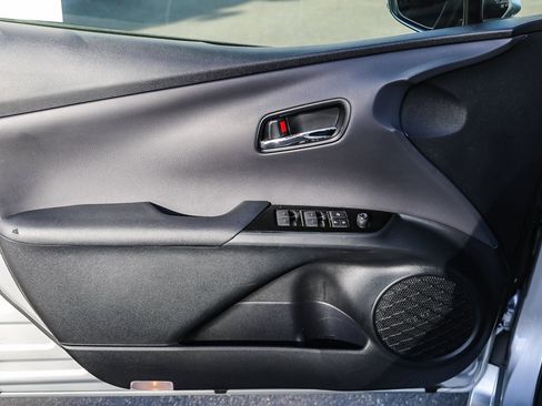 Certified 2020 Toyota Prius L Eco image 20