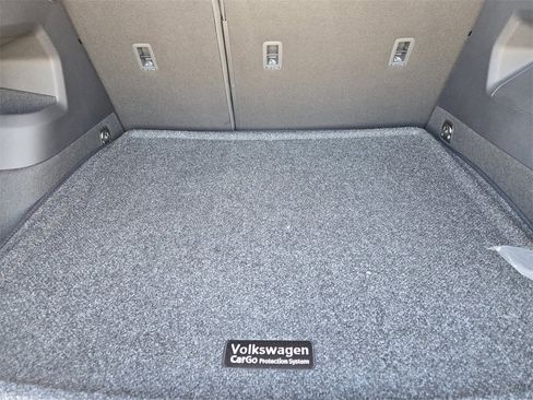 New 2026 Volkswagen Tiguan SE image 23