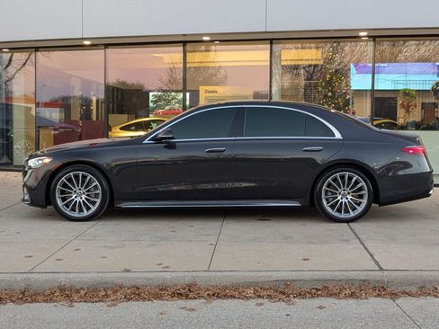 Used 2022 Mercedes-Benz S 500 4MATIC image 2
