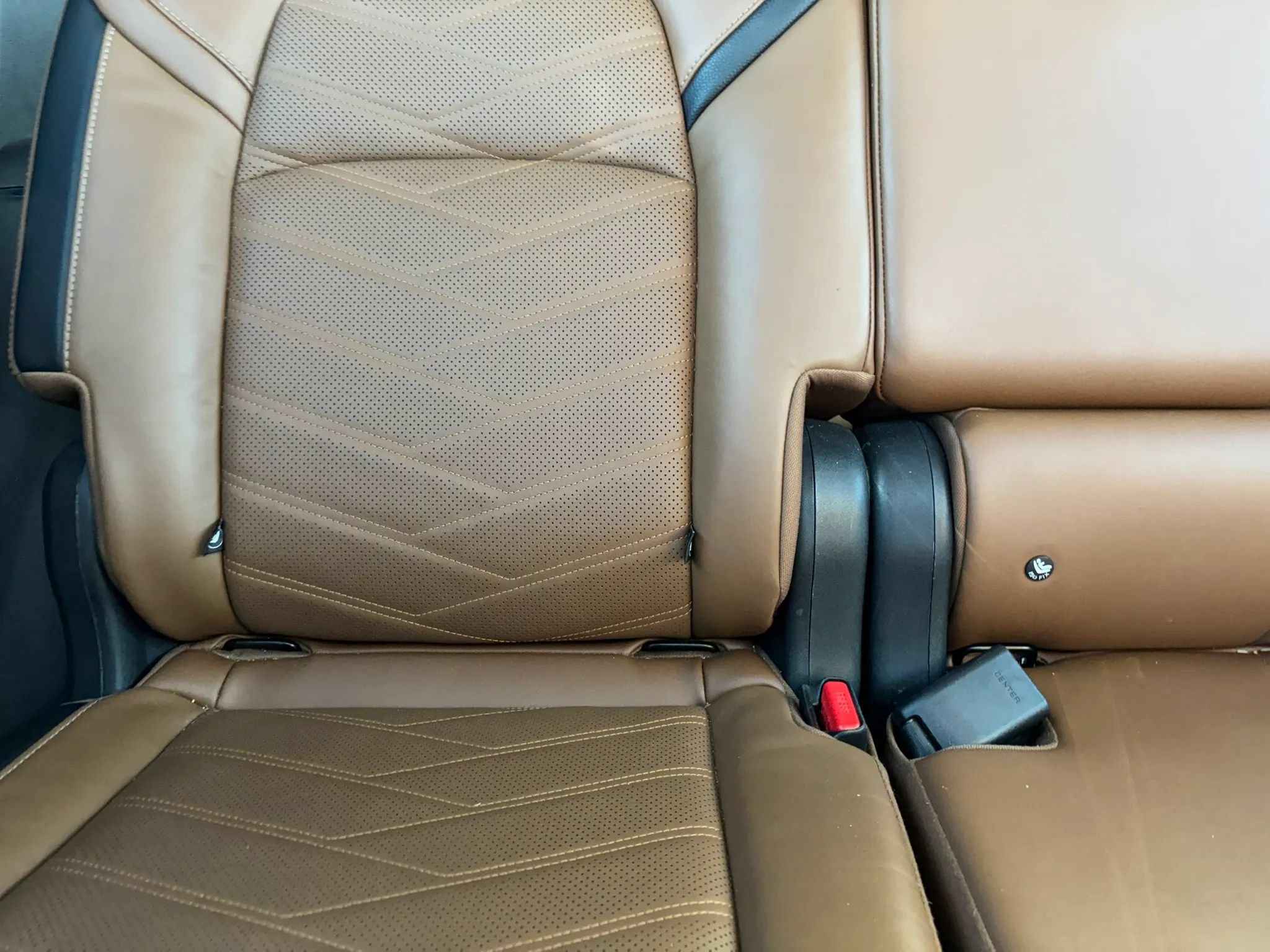 Used 2024 Nissan Pathfinder Platinum w/ Cargo Package FWD image 27