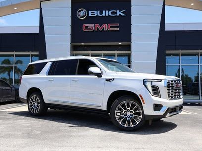 New 2025 GMC Yukon XL Denali w/ Sun & Power Step Package