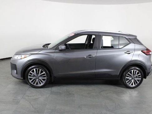Certified 2023 Nissan Kicks SV FWD image 14