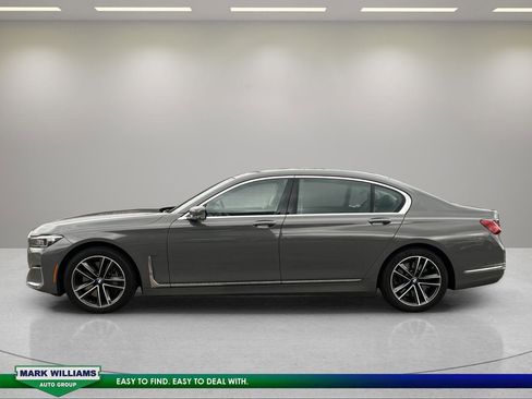 Used 2022 BMW 750i xDrive w/ Executive Package image 6