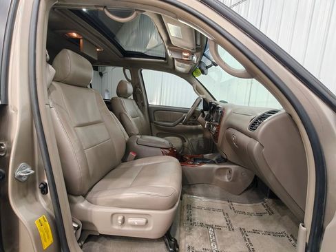 Used 2006 Toyota Sequoia Limited AWD/4WD image 30