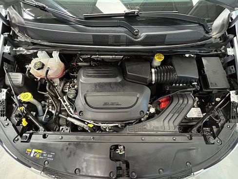 Used 2023 Chrysler Pacifica Limited image 56