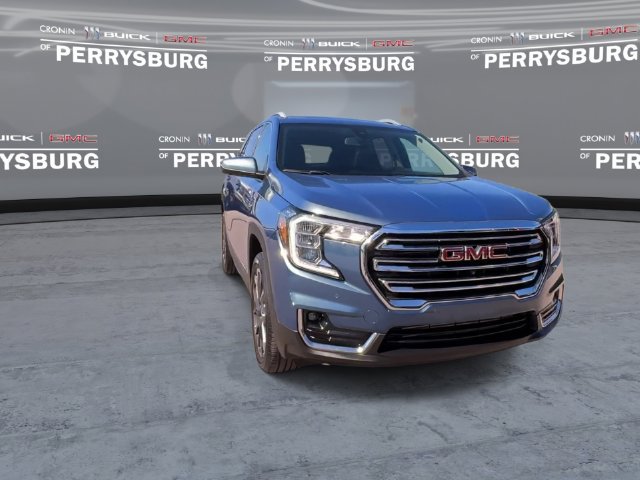 Used 2024 GMC Terrain SLT w/ Infotainment Package II AWD/4WD image 4