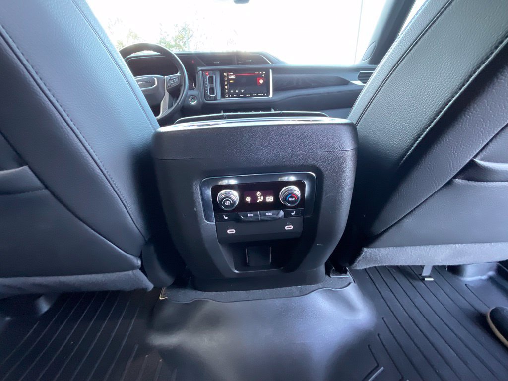 Used 2022 GMC Yukon Denali AWD/4WD image 26