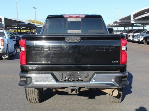 Used 2020 Chevrolet Silverado 2500 LTZ w/ LTZ Texas Edition image 4
