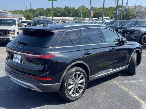 Used 2021 Lincoln Corsair AWD w/ Premium Package image 3