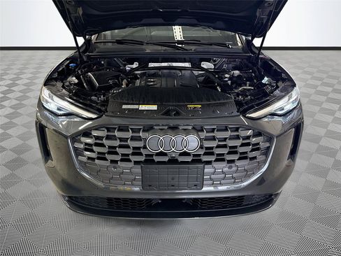 Certified 2025 Audi Q5 Premium w/ Convenience Package AWD/4WD image 31