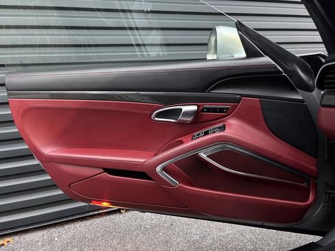 Certified 2019 Porsche 911 Turbo image 6