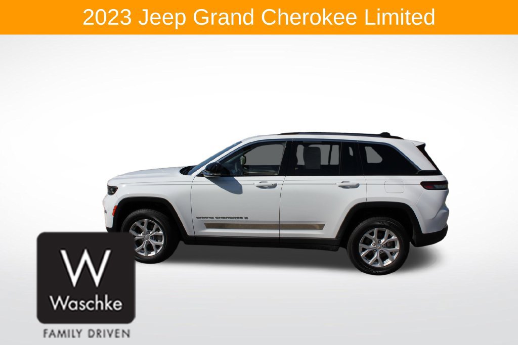 Used 2023 Jeep Grand Cherokee Limited w/ Trailer Tow Prep Group (B) AWD/4WD image 4