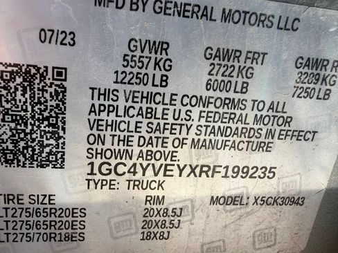 Used 2024 Chevrolet Silverado 3500 High Country w/ Technology Package AWD/4WD image 7