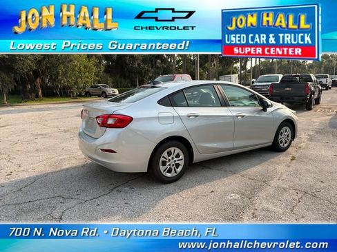 Used 2019 Chevrolet Cruze LS FWD image 10