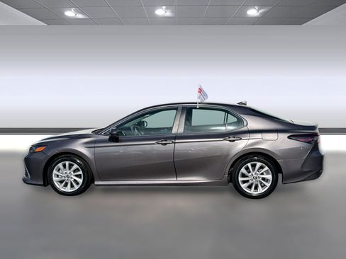 Used 2024 Toyota Camry LE FWD image 2