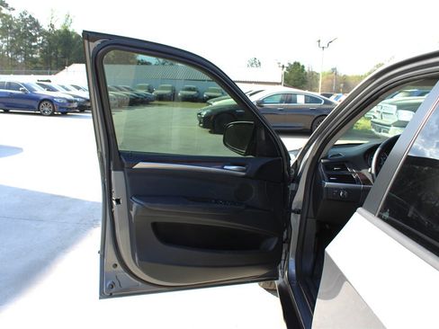 Used 2010 BMW X5 xDrive35d AWD/4WD image 29