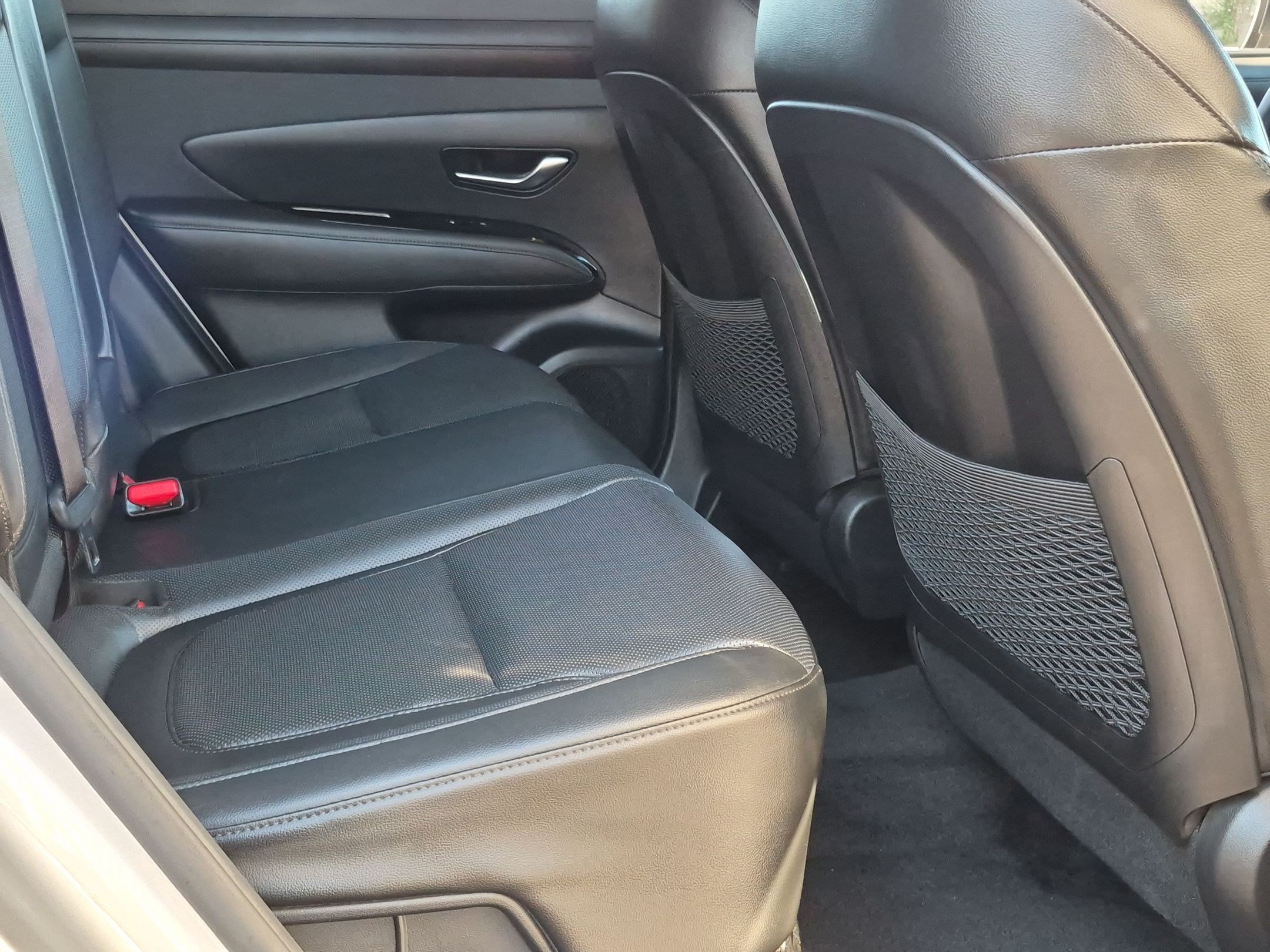 Certified 2025 Hyundai Tucson Limited AWD/4WD image 26