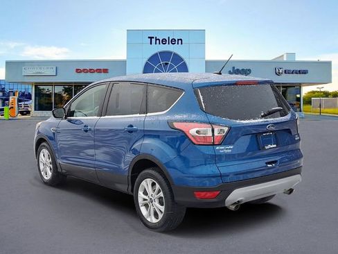 Used 2017 Ford Escape SE image 3