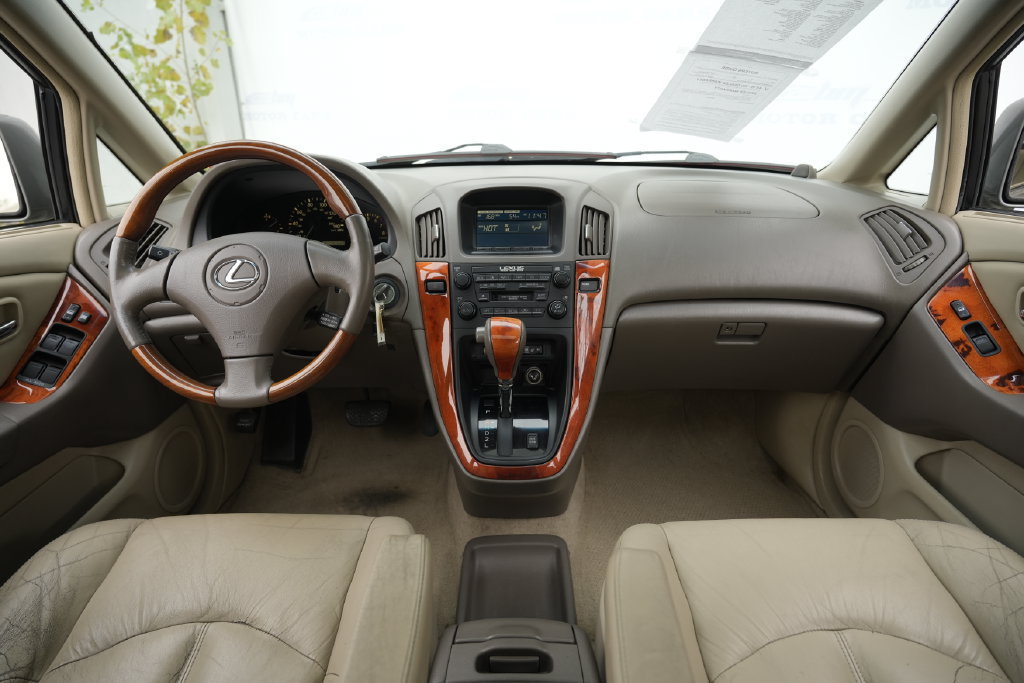 Used 2002 Lexus RX 300 4WD w/ Premium Pkg Plus image 37